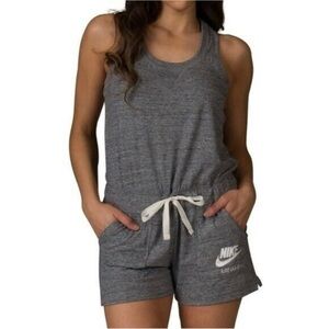 Nike Heather Gray Lounge Set